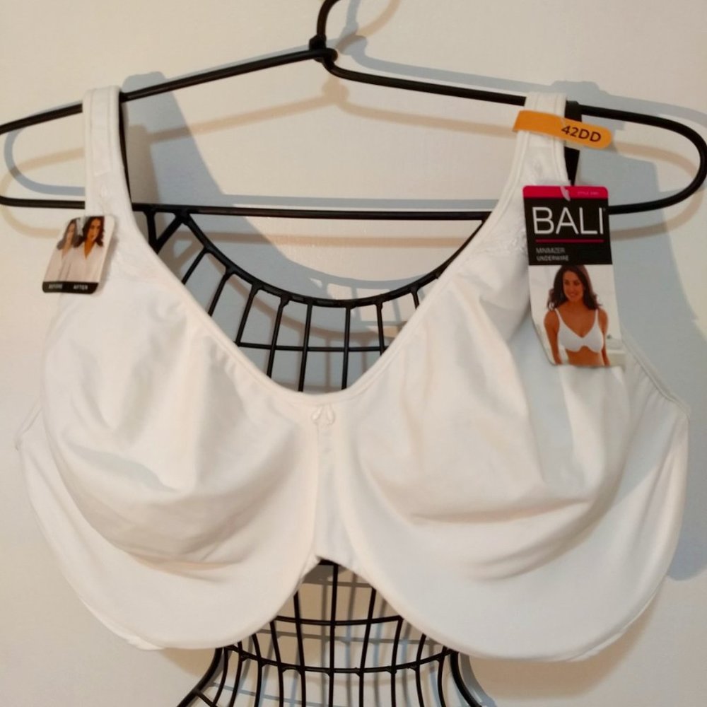Bali Underwire Minimizer Bra #DF3385; white - 42DD